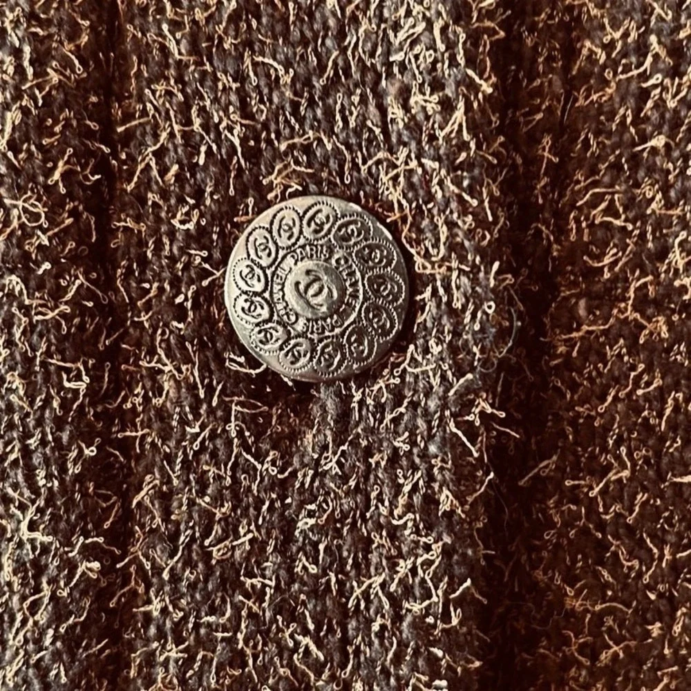 Chanel Boutique Vintage 97A Brown Wool Angora‎ Tweed Jacket CC Logo Buttons 38